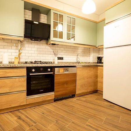Spacious And Comfy 2Br In The Heart Of Cihangir Leilighet Istanbul Eksteriør bilde