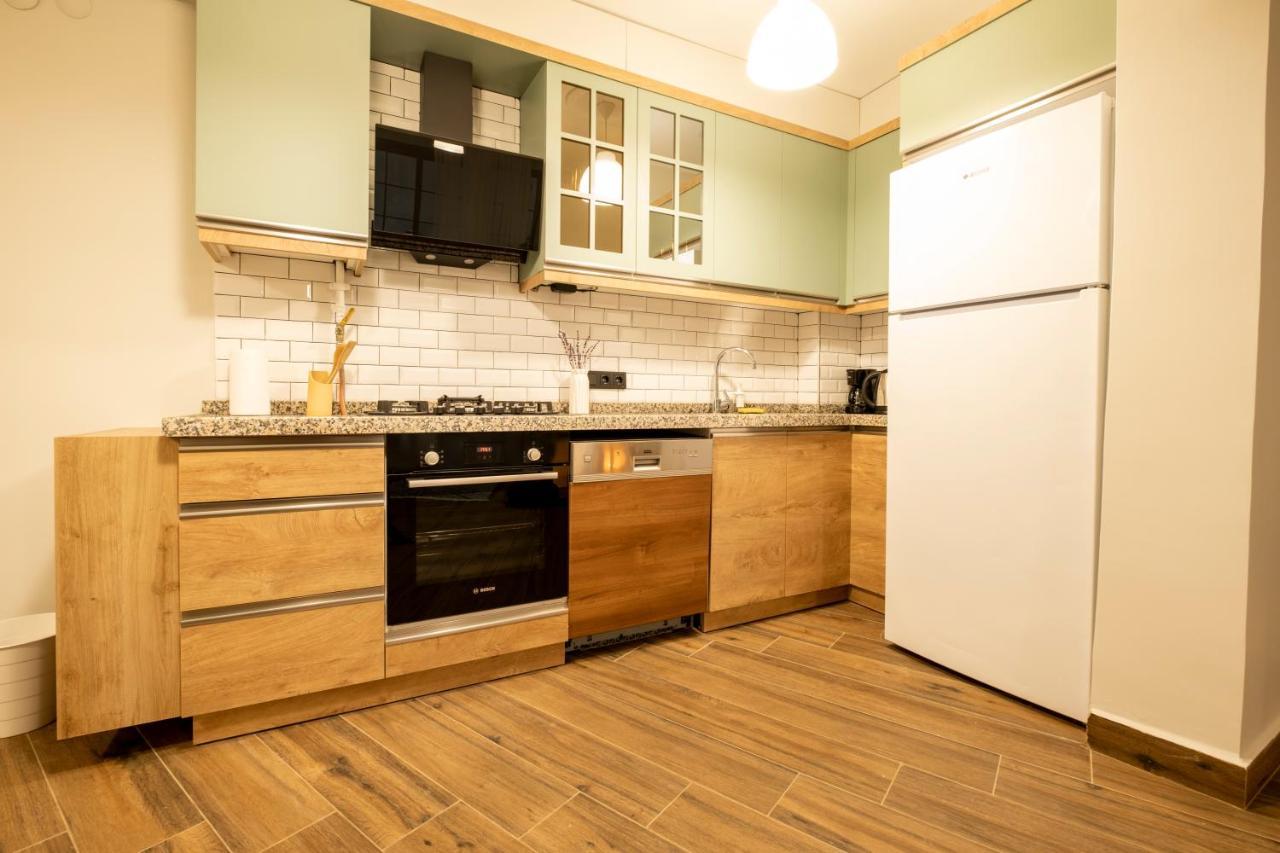 Spacious And Comfy 2Br In The Heart Of Cihangir Leilighet Istanbul Eksteriør bilde